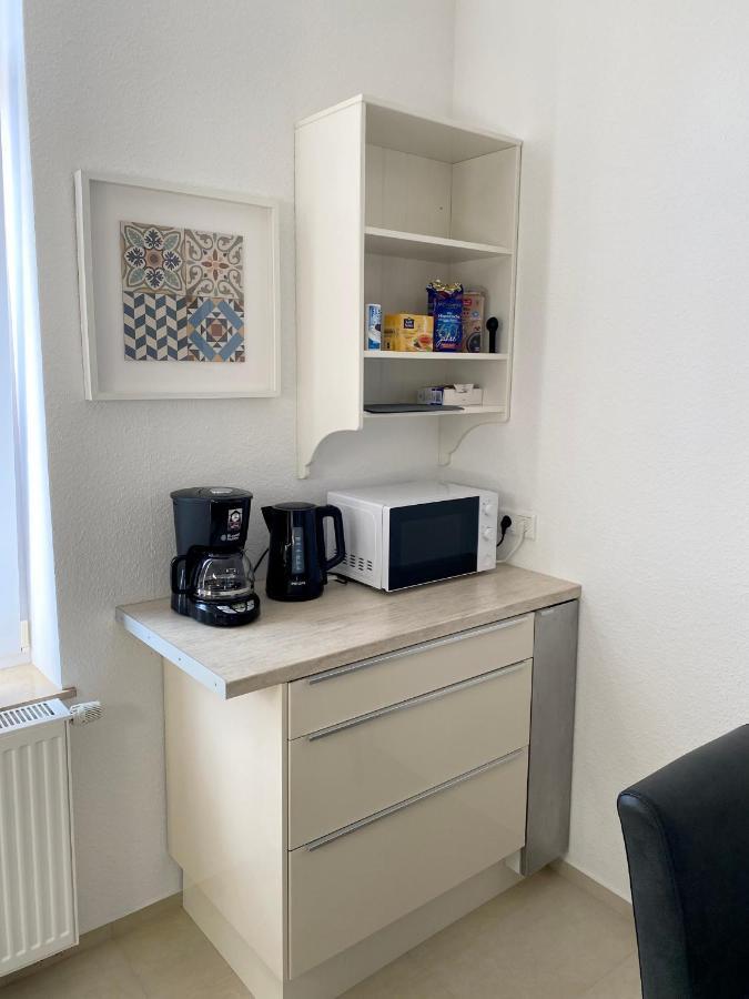 2 Rooms, Free Parking, 25 Min To Duesseldorf, 150 Mbps Wlan Duisburg Exterior photo
